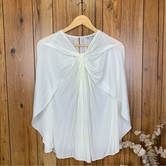 Country Road Knotted Two-Way Blouse Size Xs - Picture 2 of 10